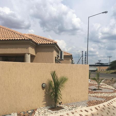 Infinity Bnb Gaborone Extérieur photo