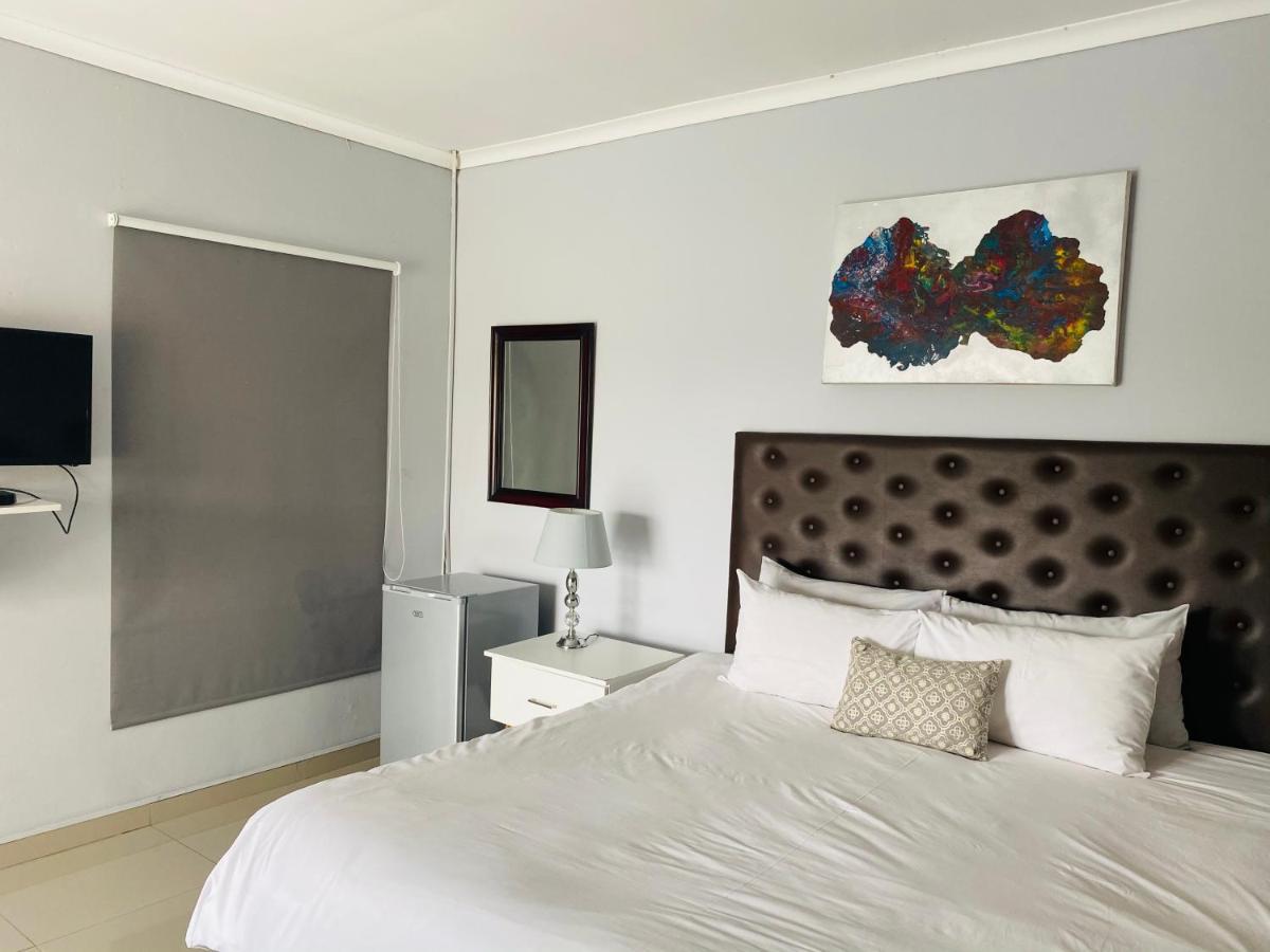 Infinity Bnb Gaborone Extérieur photo