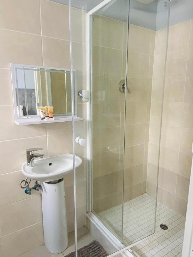 Infinity Bnb Gaborone Extérieur photo